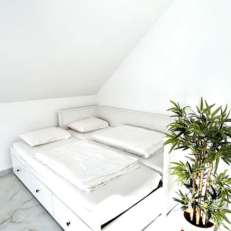 Play-luxx, Zirndorf Nuernberg Apartment